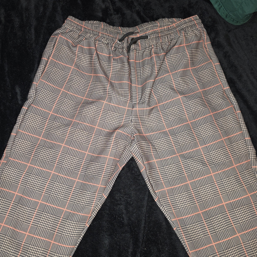 IMAN Men's Plaid Joggers - Black and Red